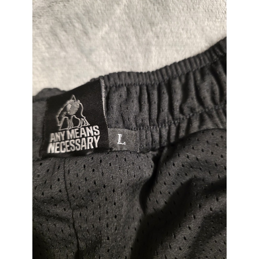 Any Means Necessary Mens Shoets Size L Black White - Picture 2 of 11